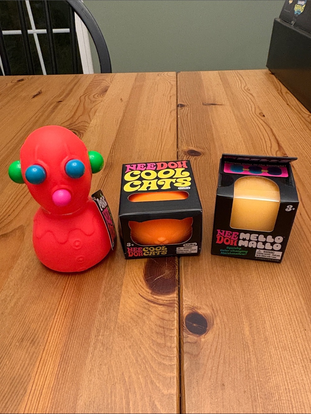 Needoh bundle Mello Mallo & Cool Cat and Pete Squeeze Toy Set - Red and Yellow